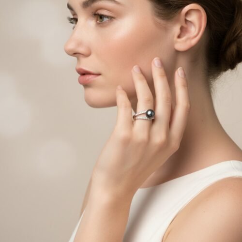 Alternative view of 9-10mm Luminous Tahitian South Sea Pearl Ring